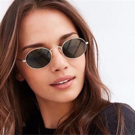 Round & Oval Sunglasses for Women 